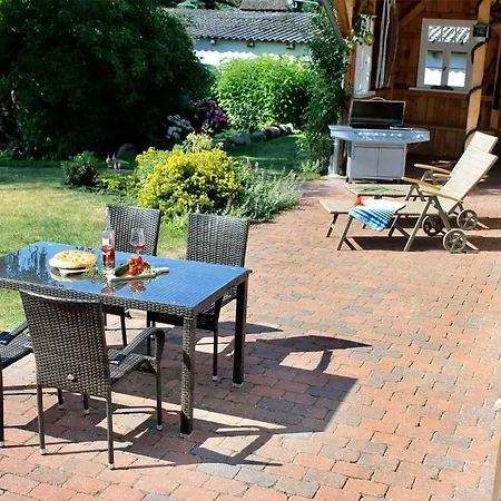Ferienhaus Direkt Am Wasser F *